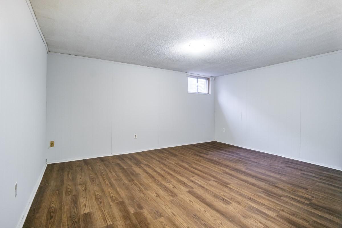 Silverstone Townhomes - Photo 36