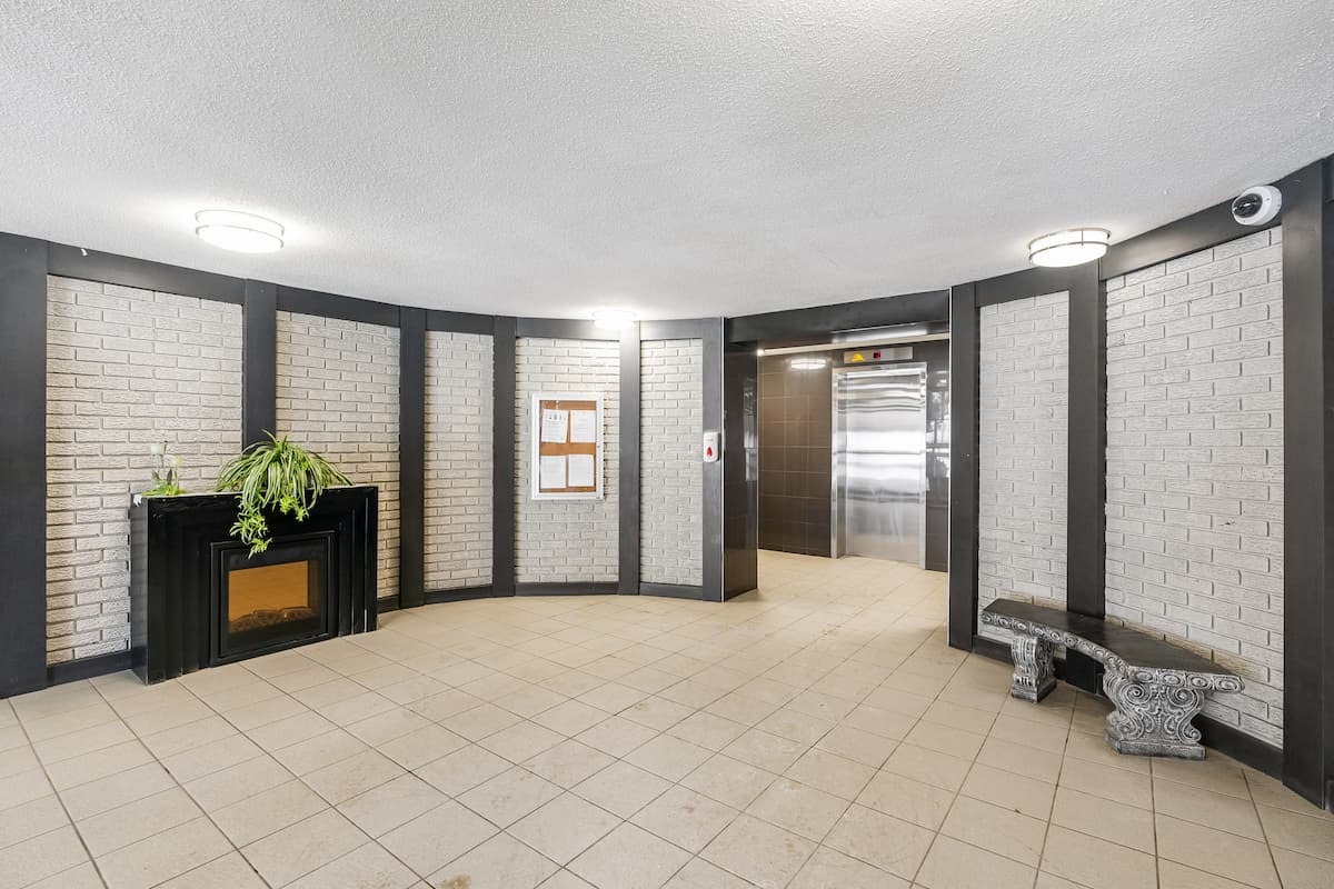 The Westmount - Photo 10