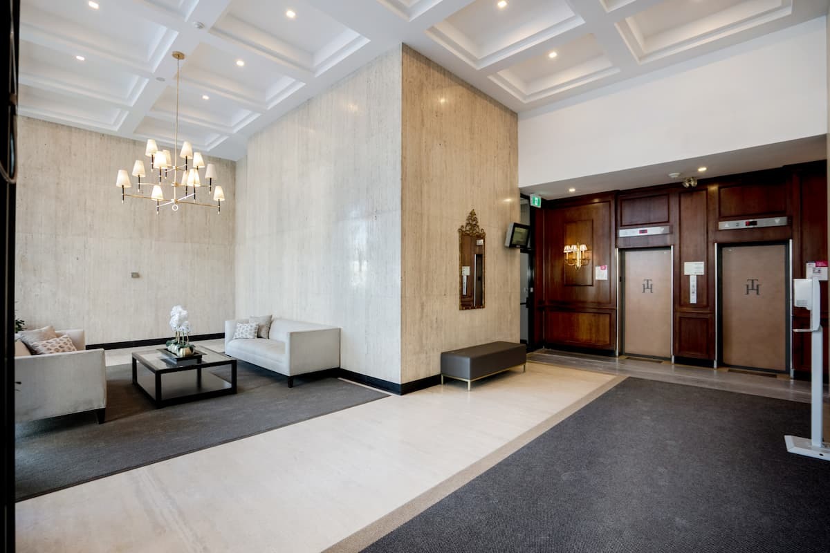 Tower Hill East - Photo 18
