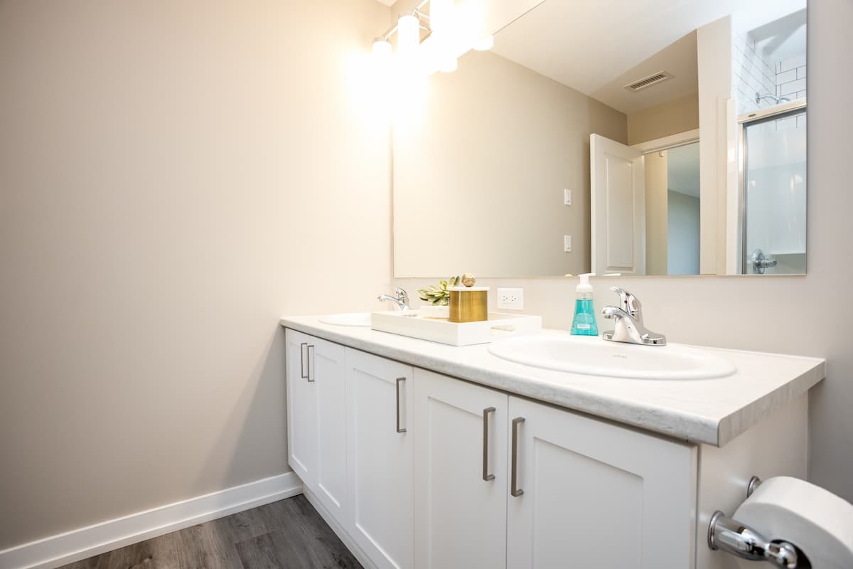 KoL Apartments - Photo 22