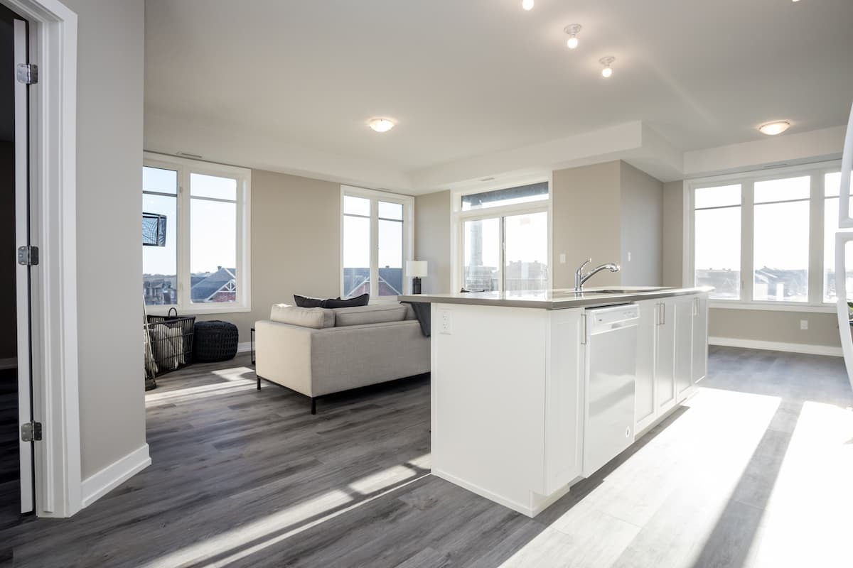 KoL Apartments - Photo 4