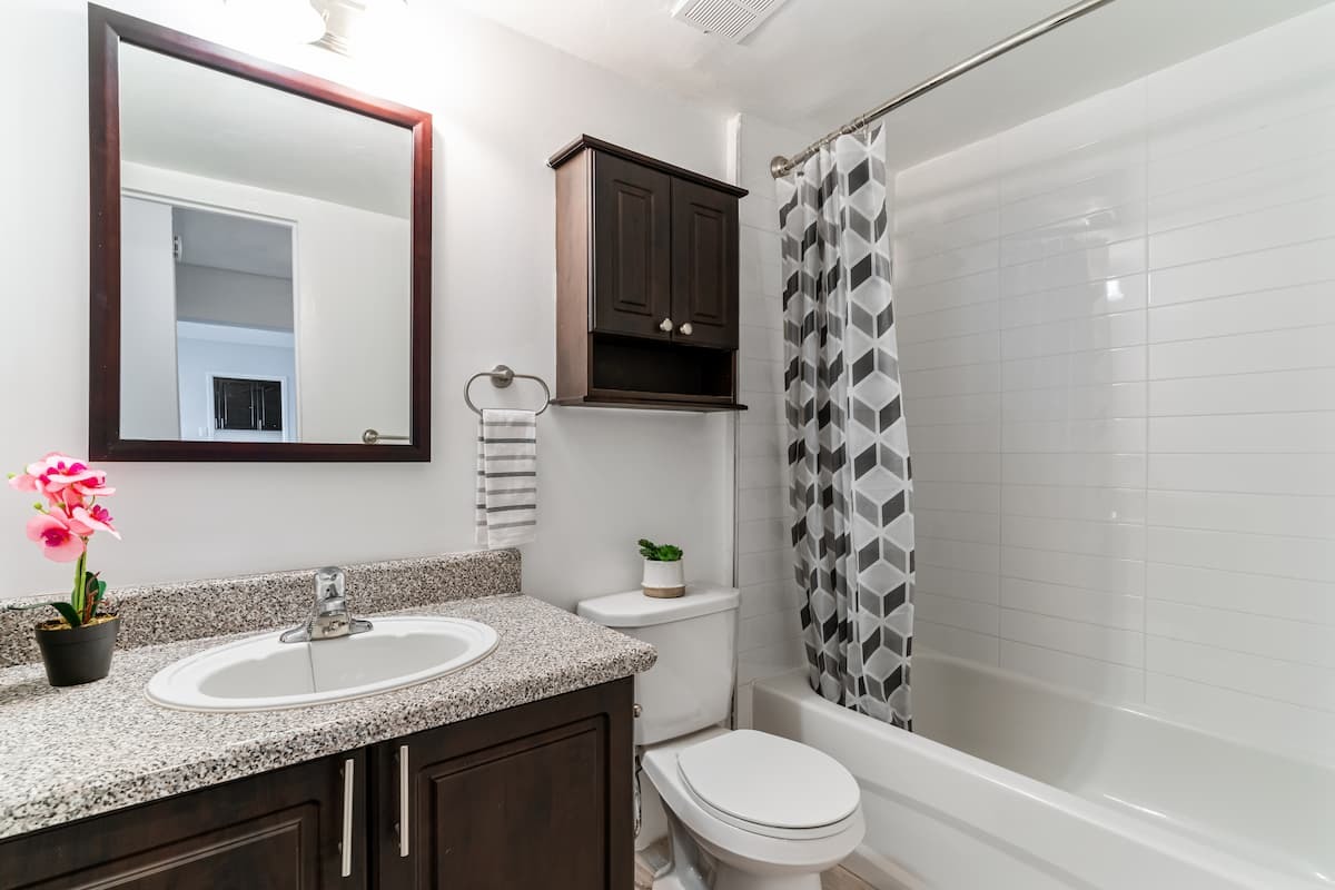 Markham Road Apartments – 1050 - Photo 33