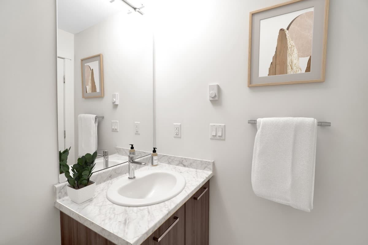 The Meridian Apartments - Photo 26