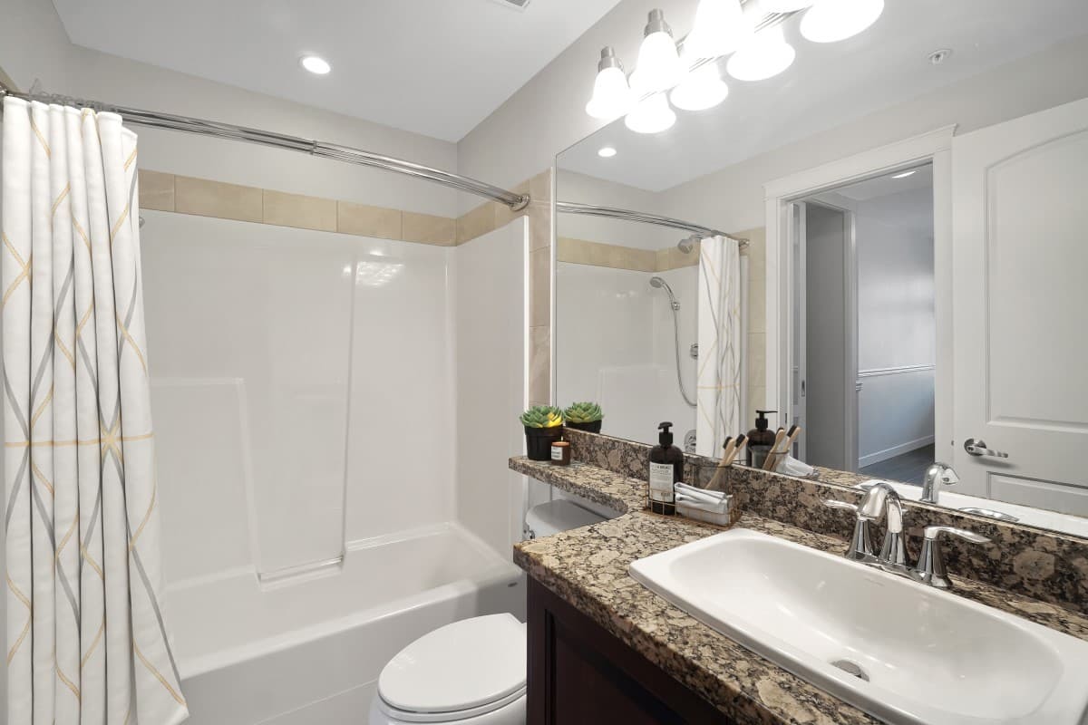 Yorkson Grove Apartments - Photo 18