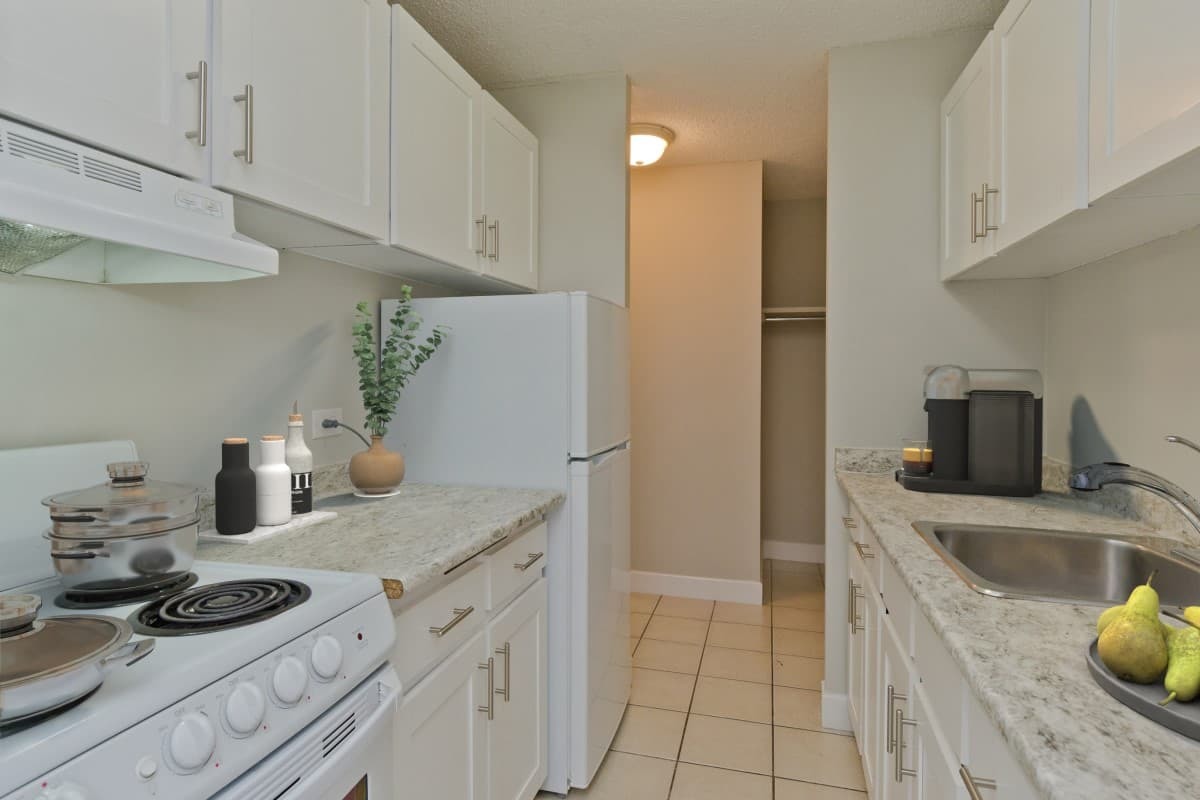 Mayfair Place Apartments - Photo 40