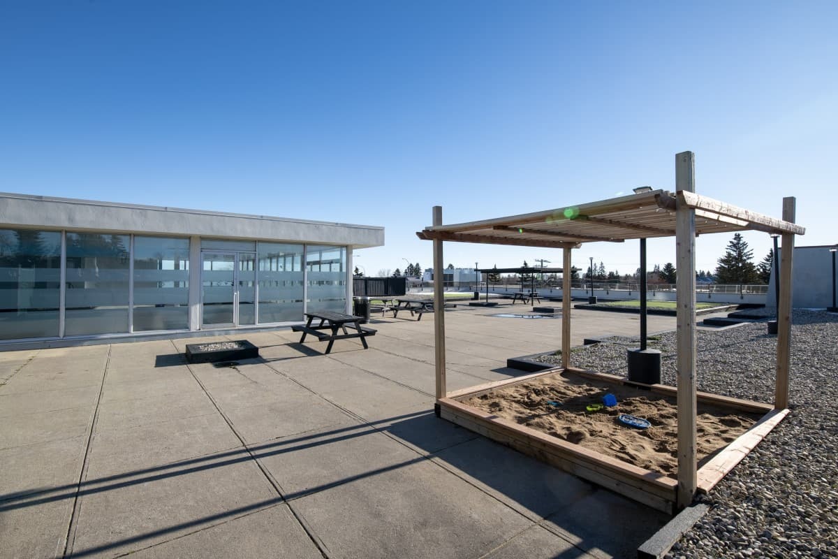 Mayfair Place Apartments - Photo 76
