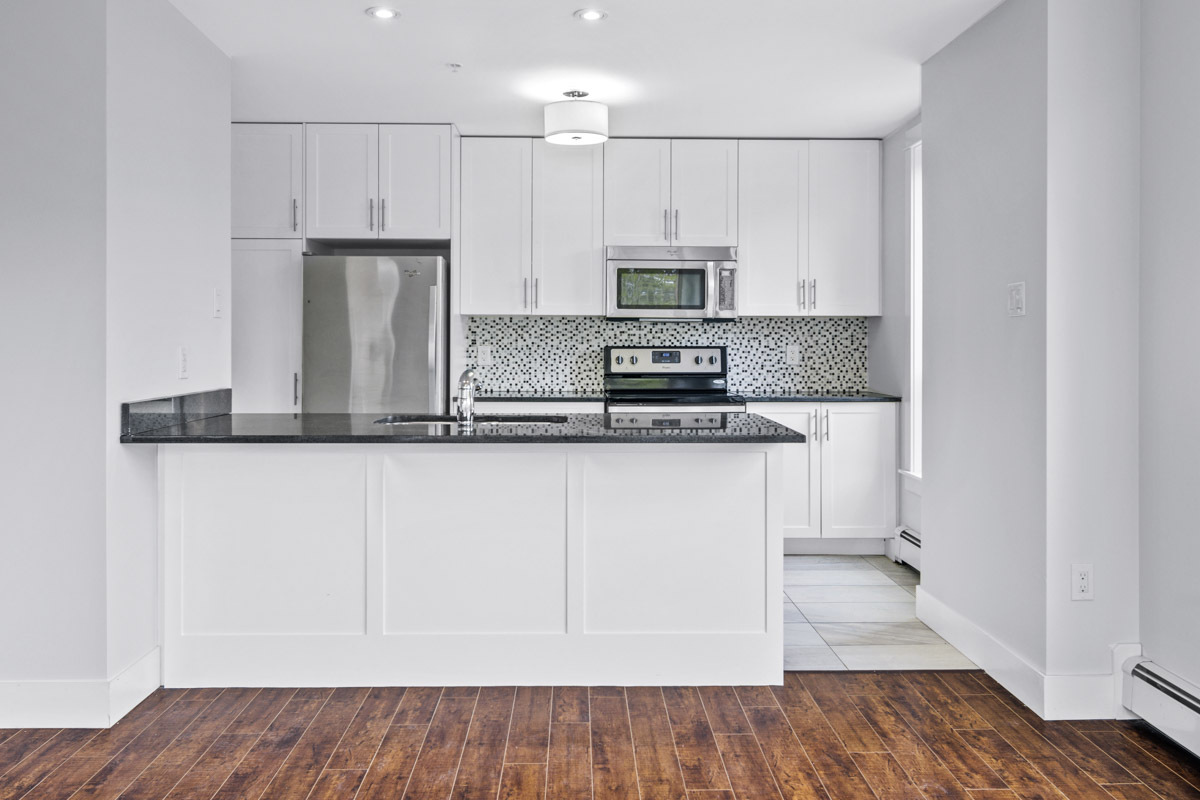 76 Place Apartments - Photo 20