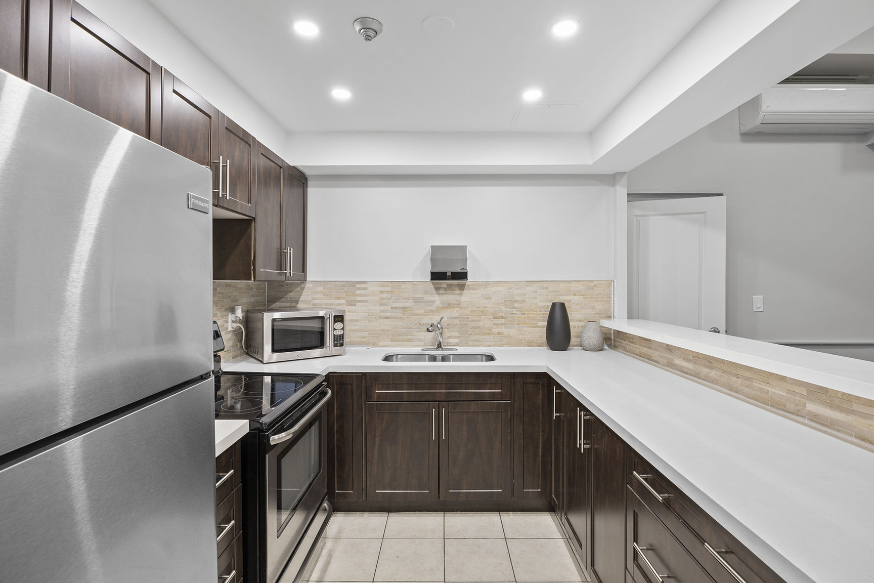 Applewood Towers Apartments - Photo 45