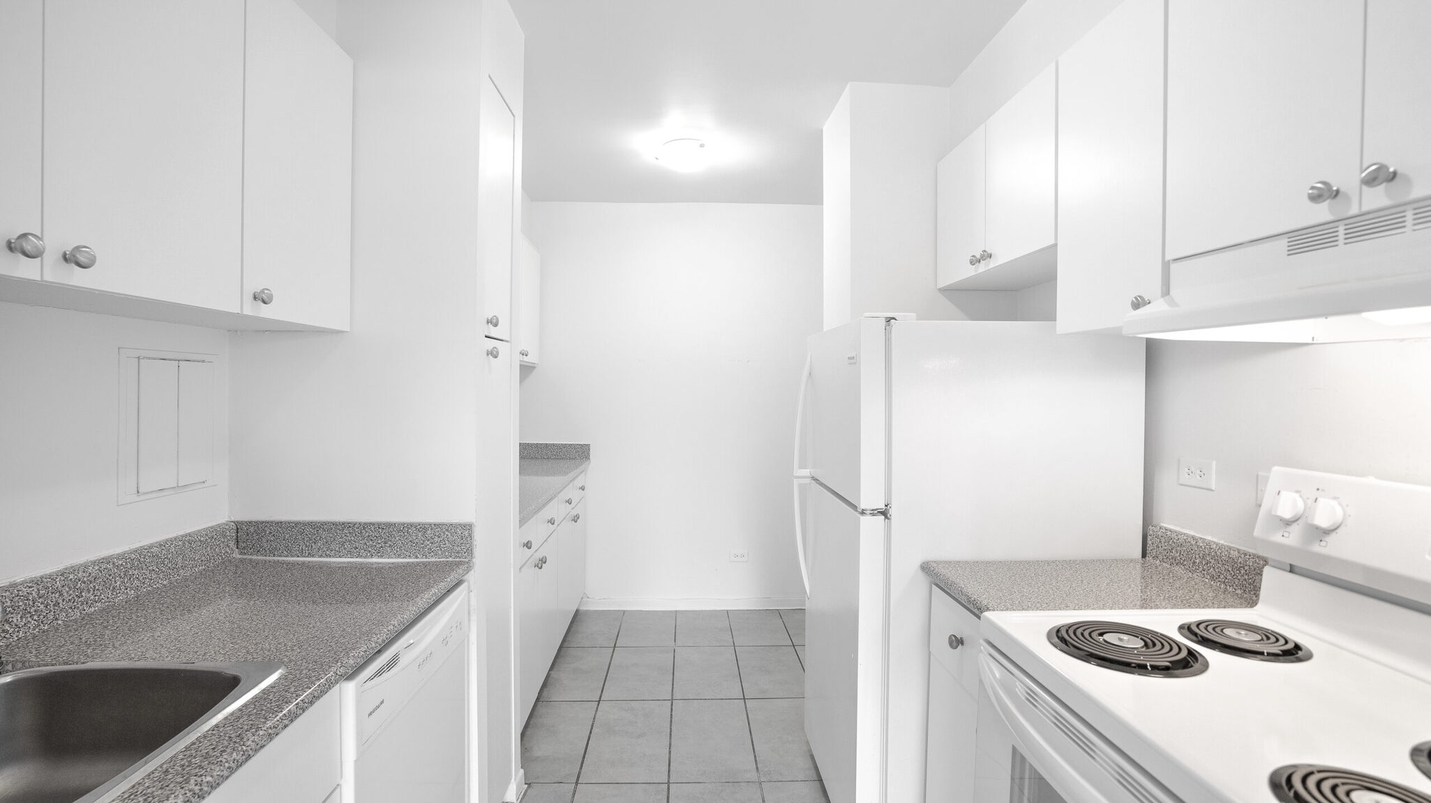 Parc Royal Apartments - Photo 12