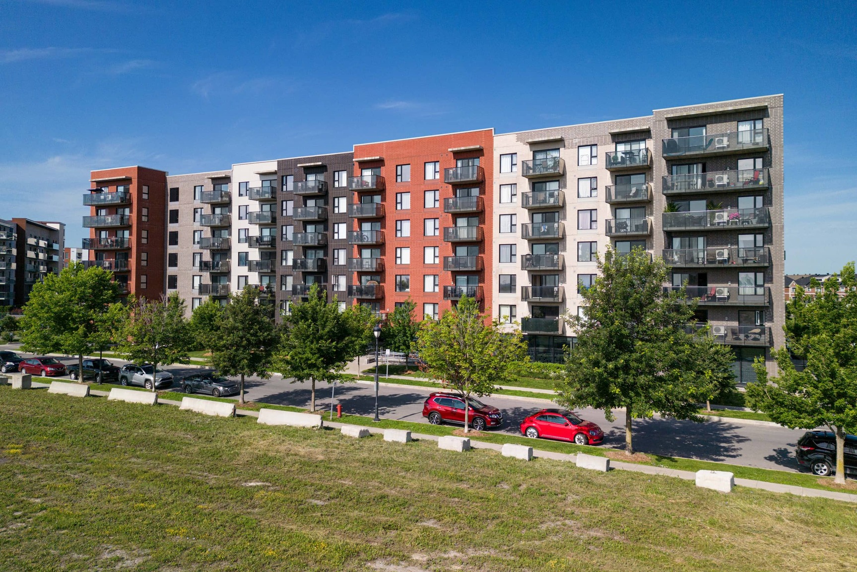Le DIX65 Boisbriand Apartments