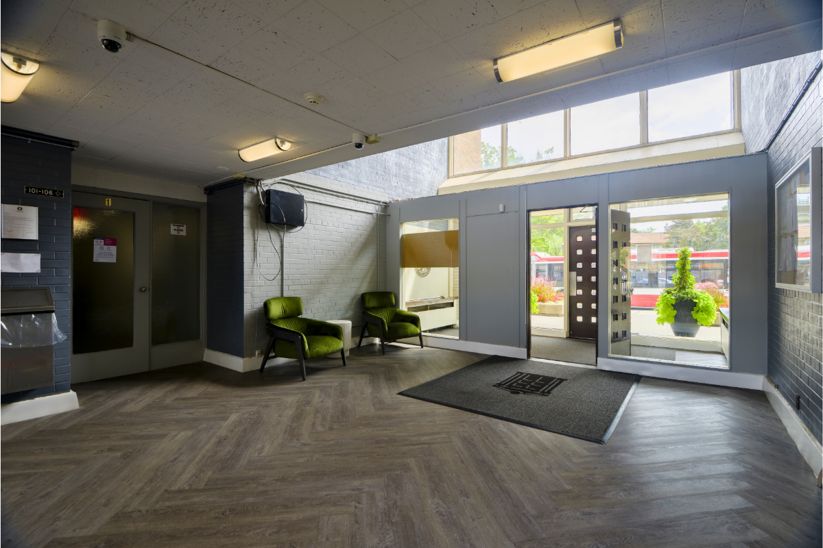 Lawrence Apartments - Photo 9