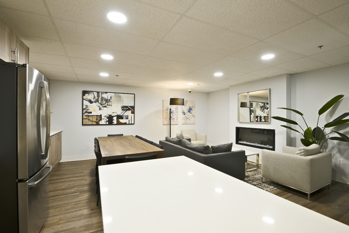 Park Royal Village Apartments - Photo 52