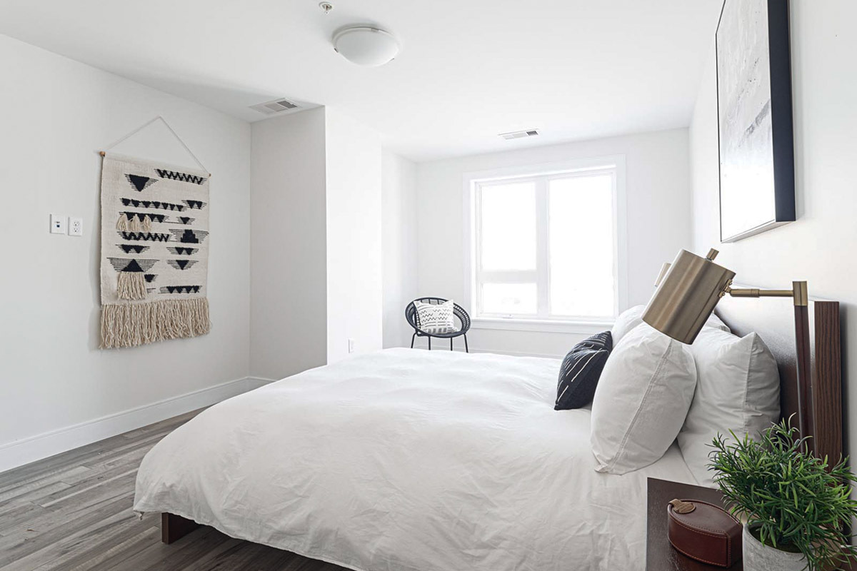 The Sterling Bedford Apartments - Photo 18