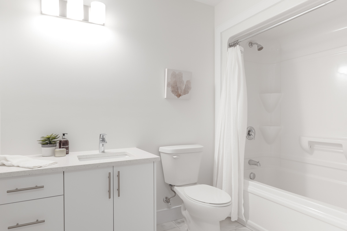 The Sterling Bedford Apartments - Photo 33