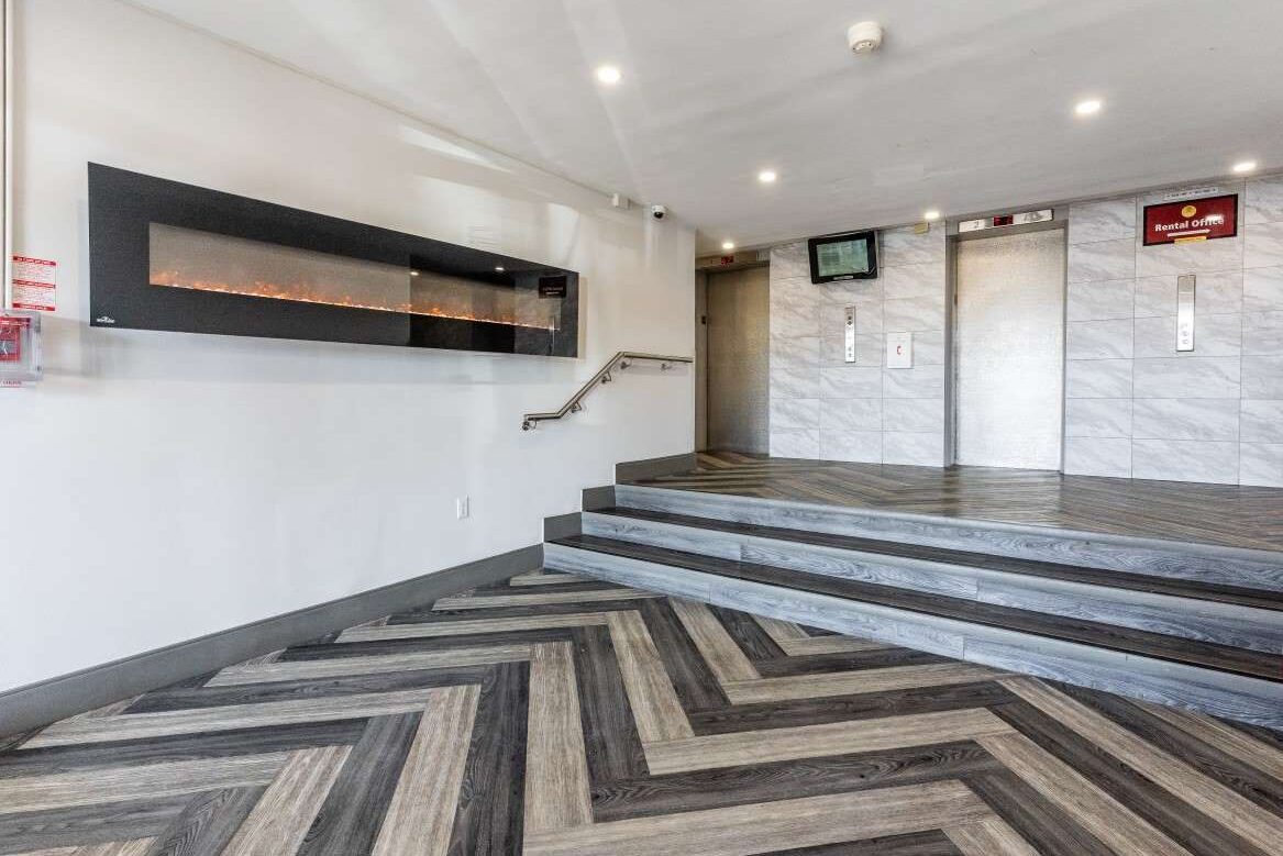 Lafayette Apartments - Photo 14