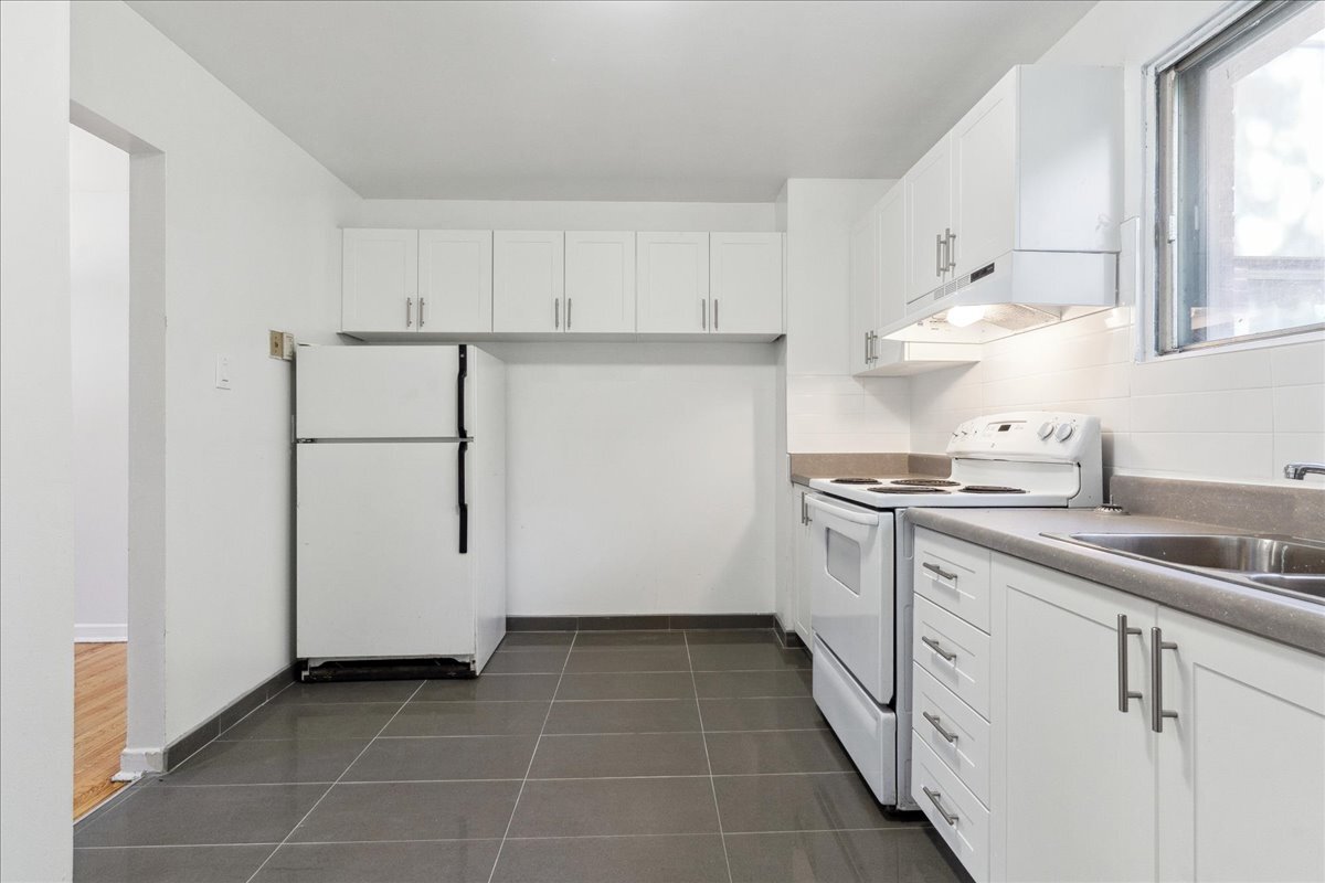 1560 Bloor Street East Townhomes - Photo 8