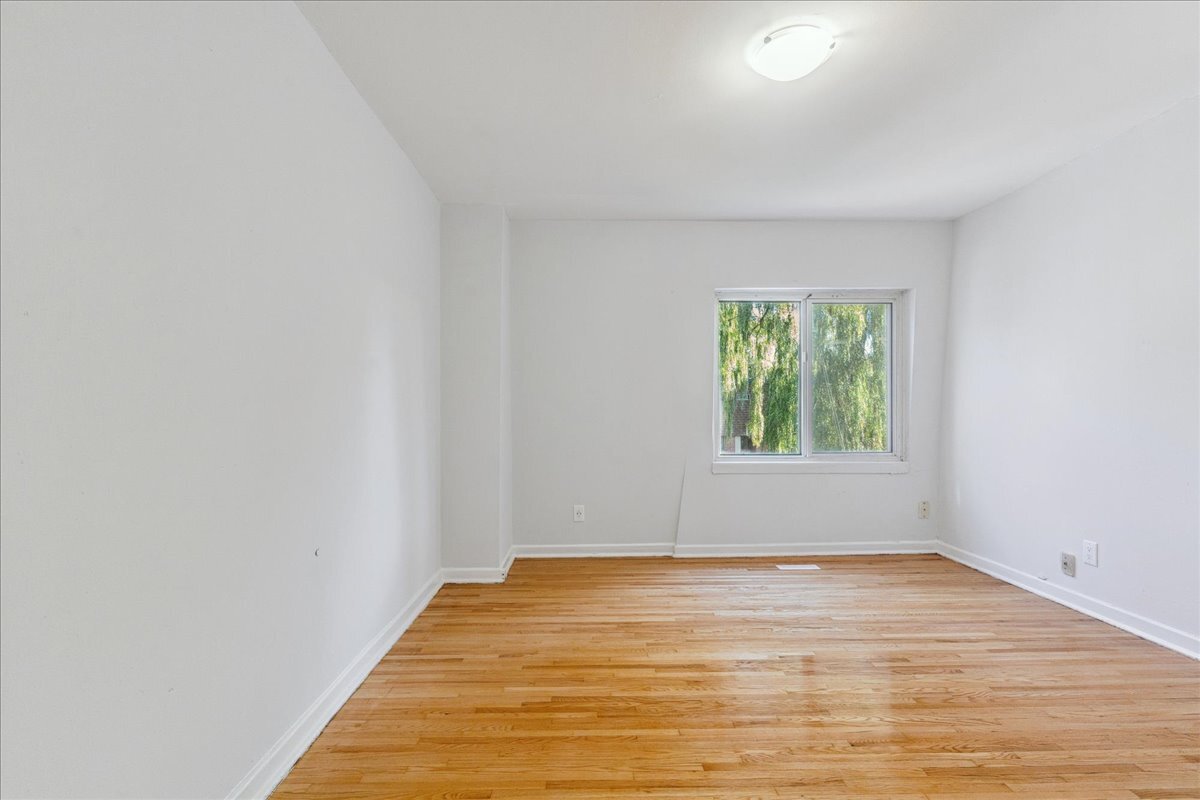 1560 Bloor Street East Townhomes - Photo 14