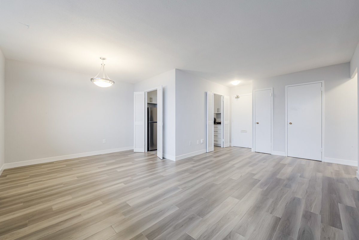 Bentley Apartments - Photo 20