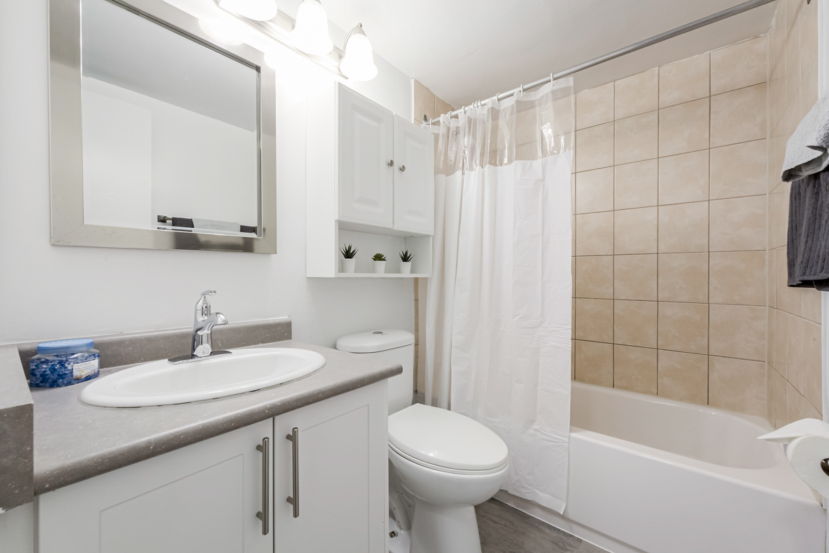Bentley Apartments - Photo 22