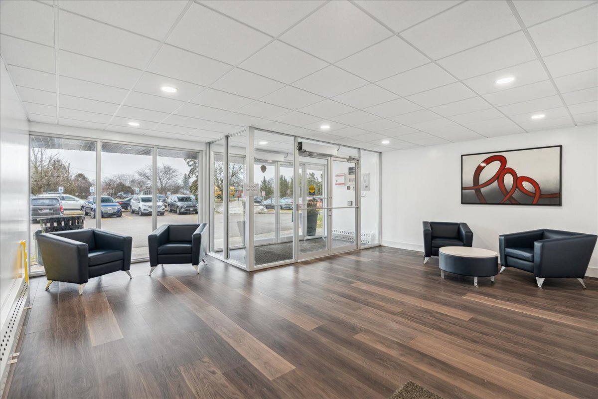 Frontenac Apartments - Photo 15