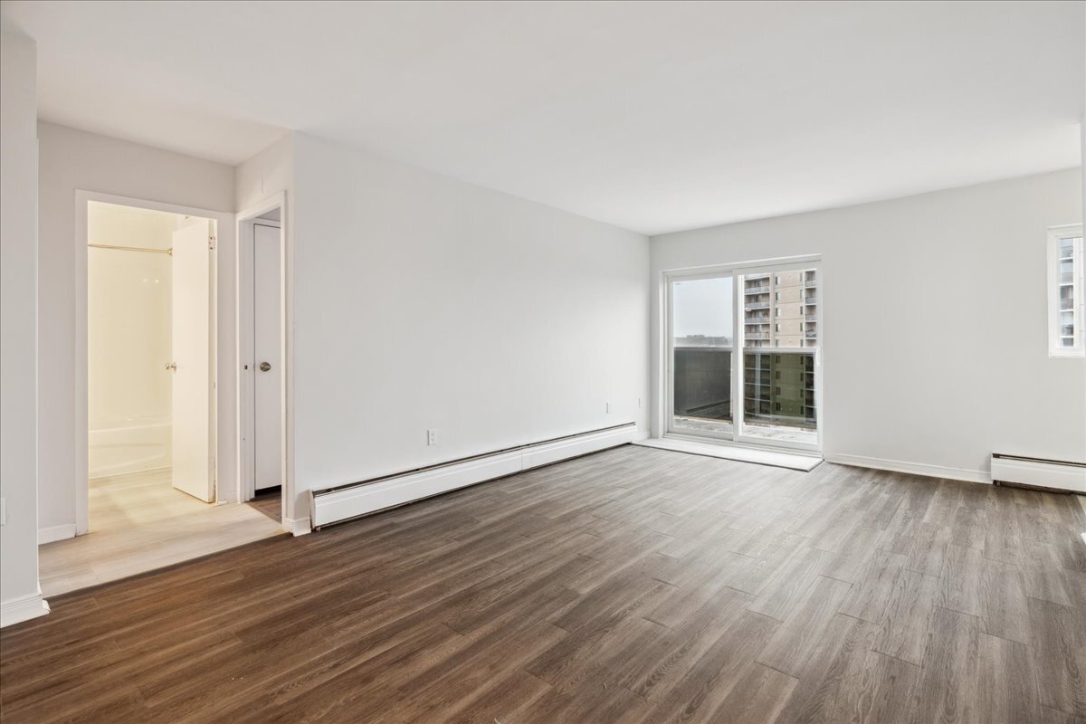 Frontenac Apartments - Photo 24
