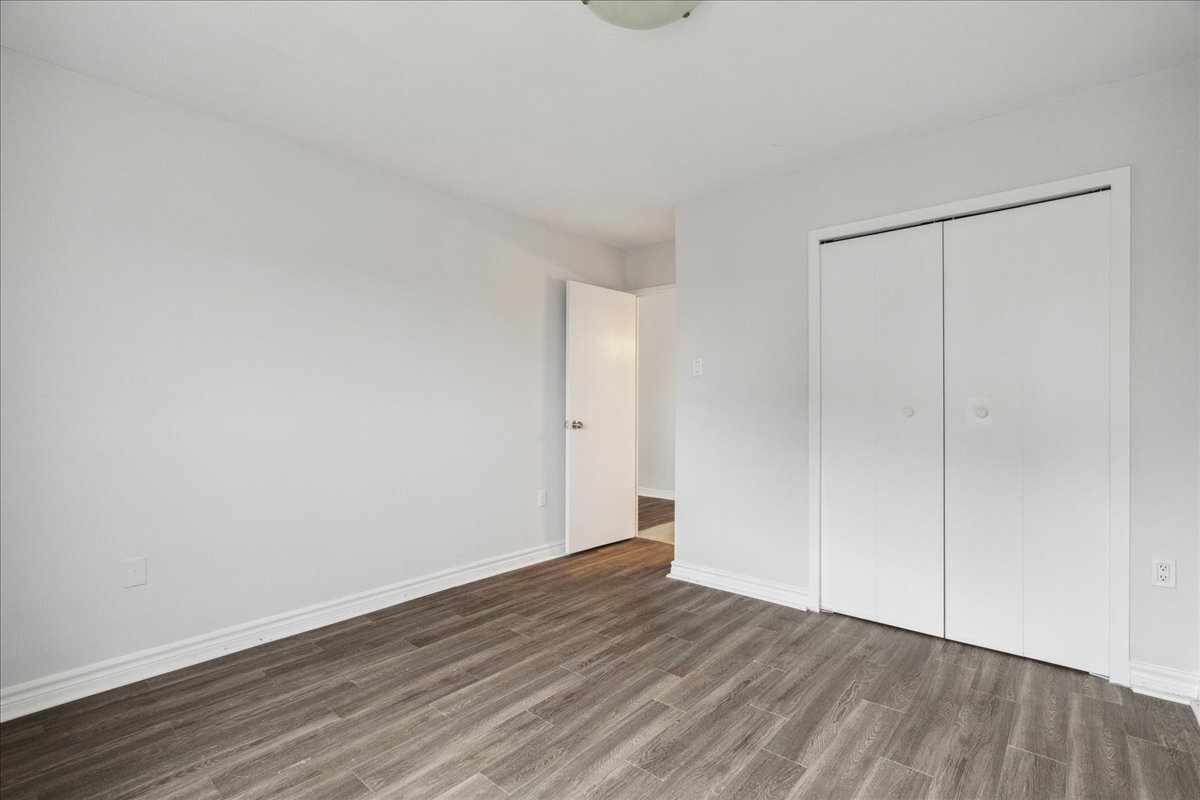 Frontenac Apartments - Photo 36