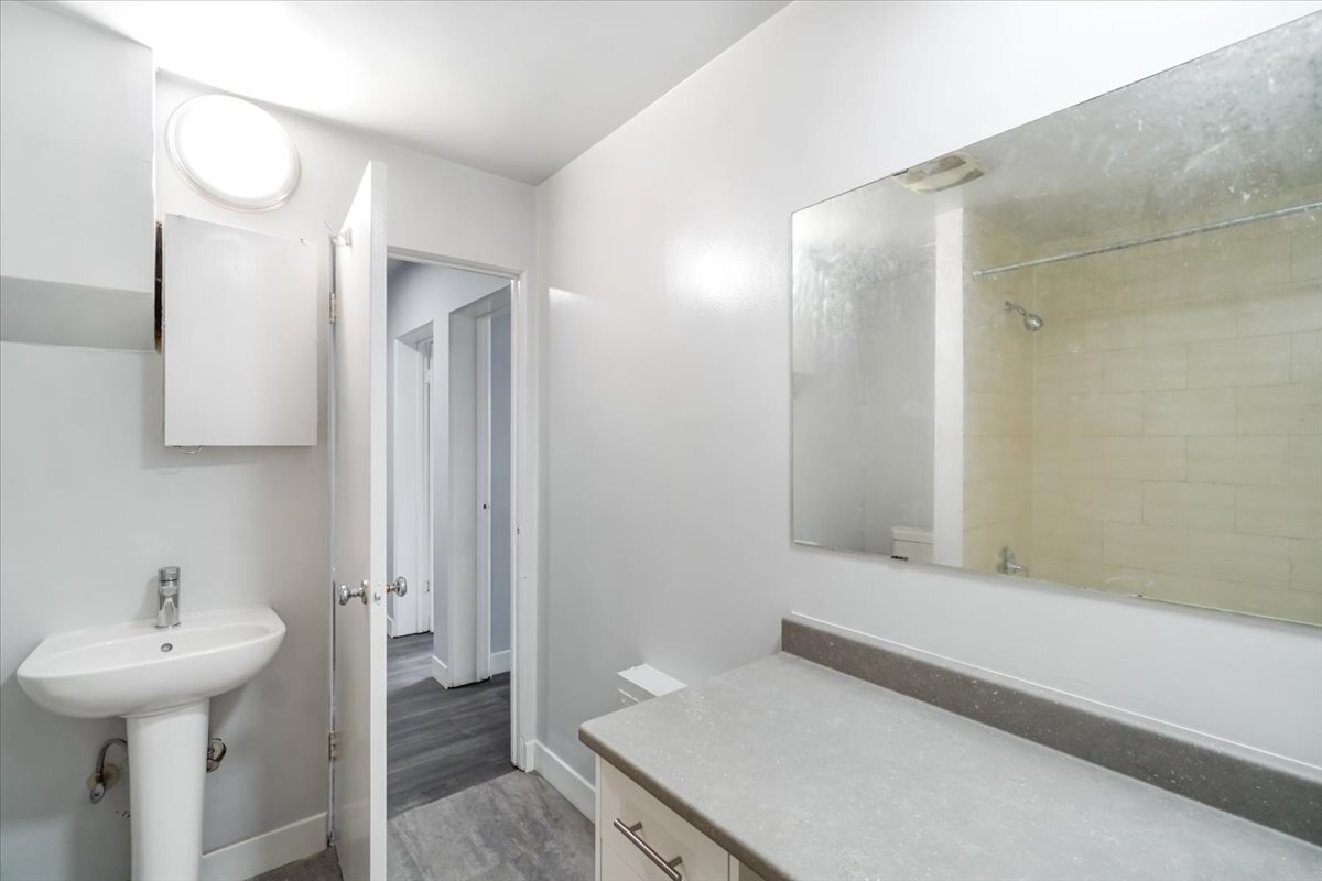 Hillcrest Manor Apartments - Photo 26