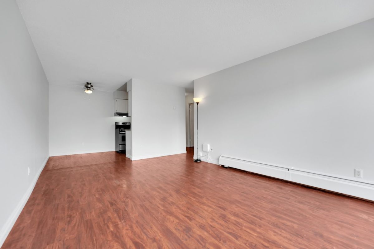 Colonial House Apartments - Photo 4