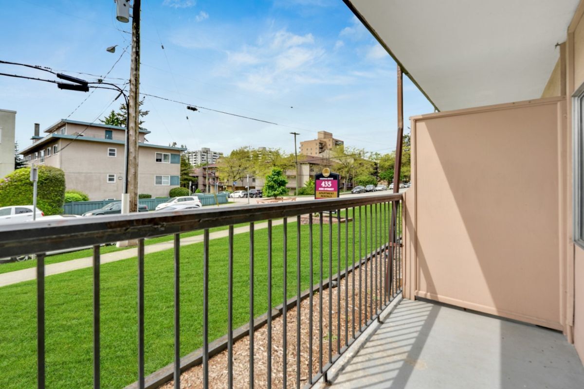 Colonial House Apartments - Photo 22