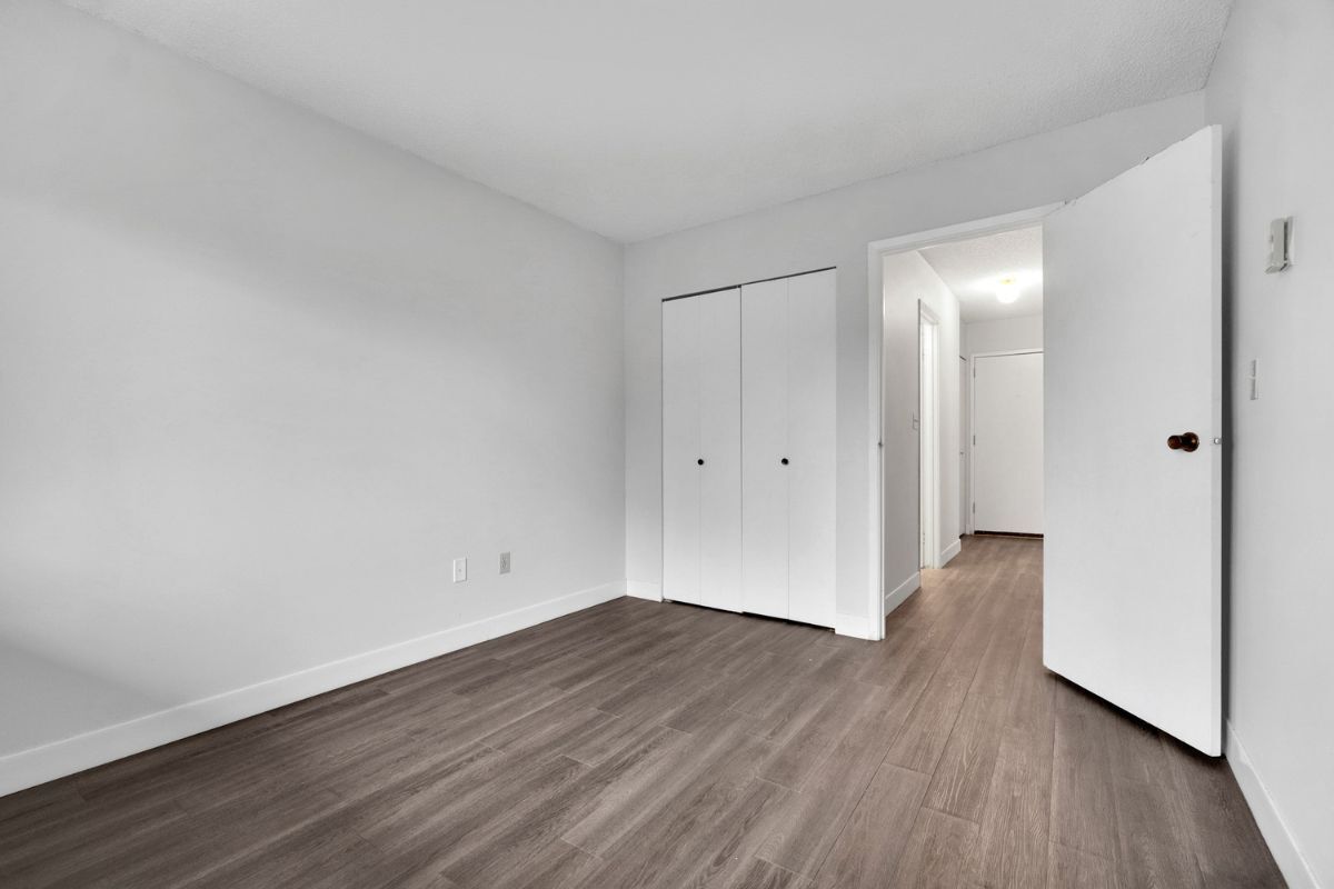 Dolphin Square Apartments - Photo 24