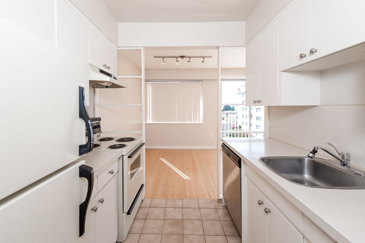 Hollyhill Towers - Photo 18