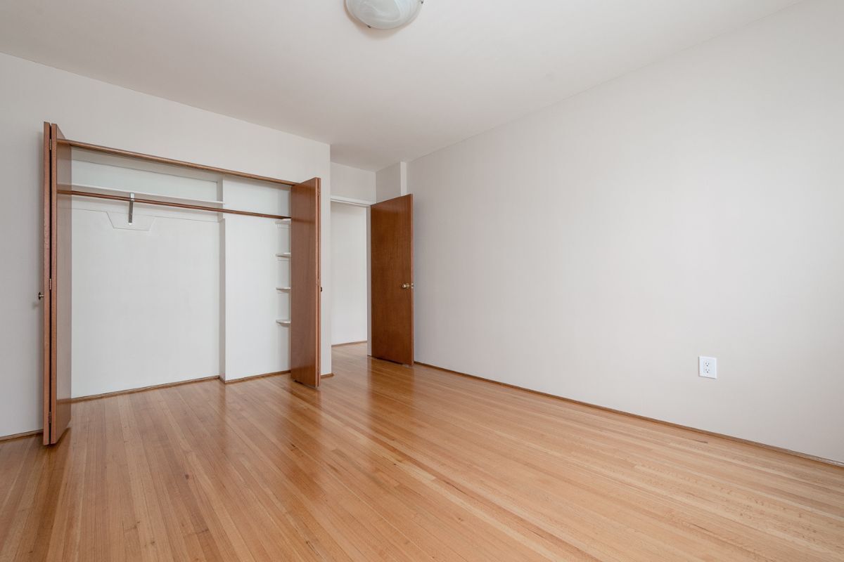 Hollyhill Towers - Photo 24