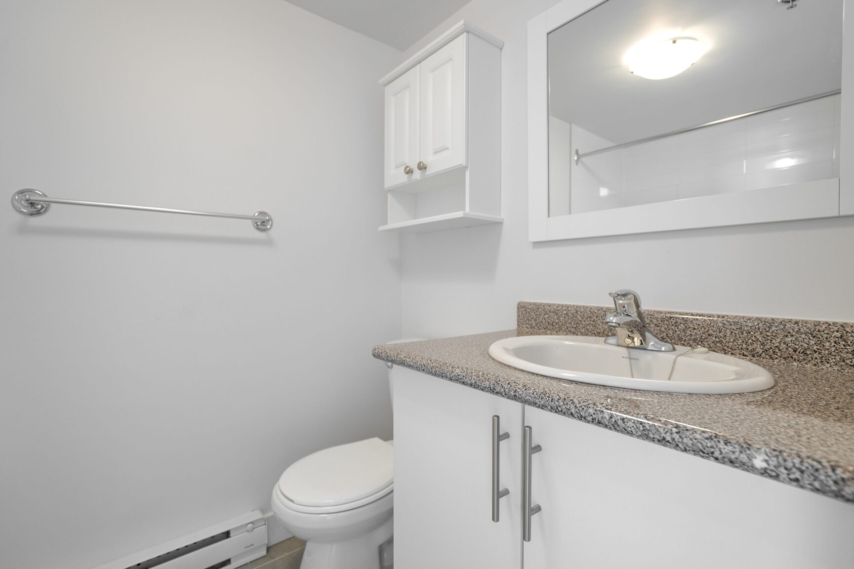 Red Top Tower Apartments - Photo 32