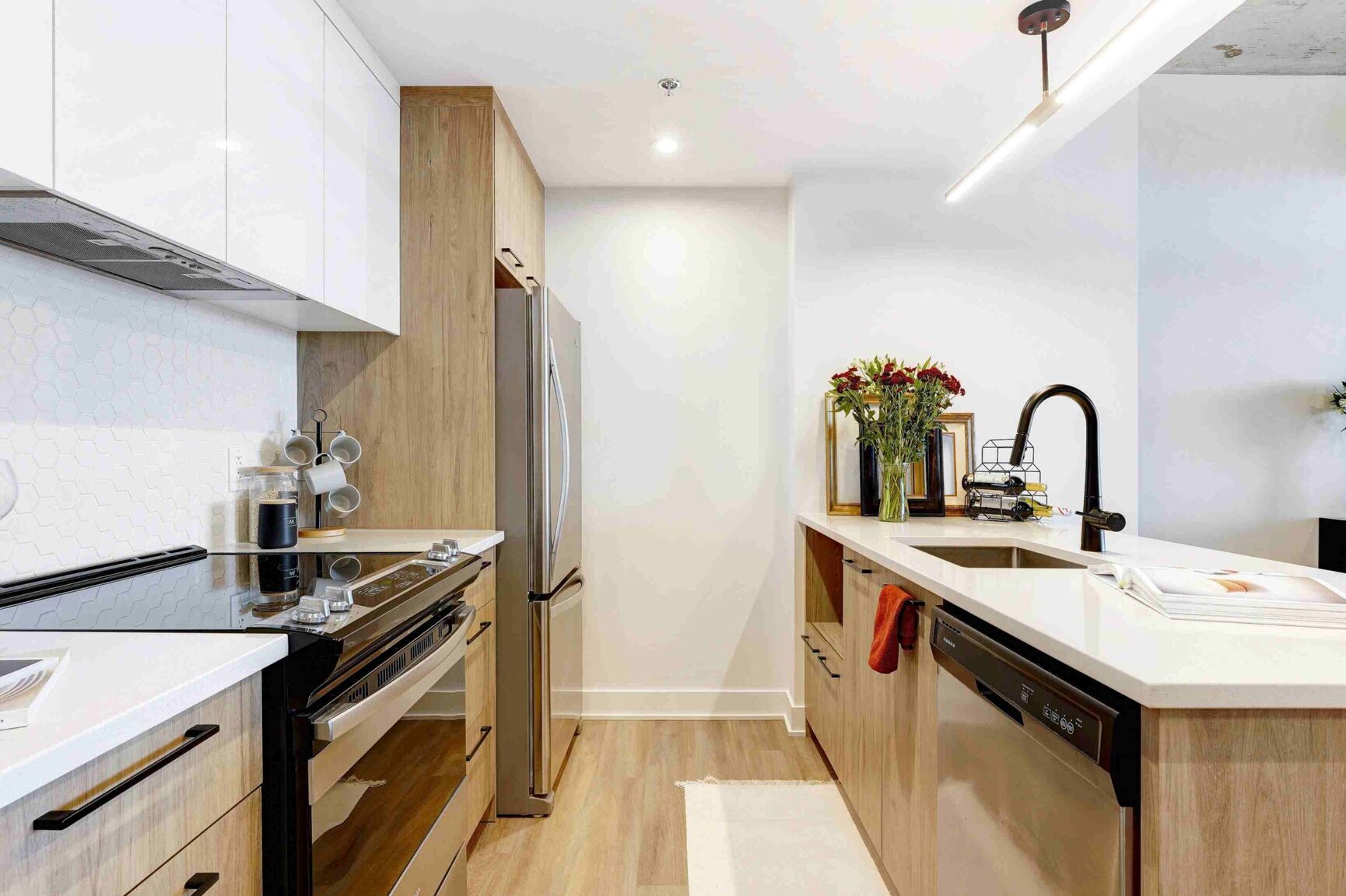 Market Apartments - Photo 40