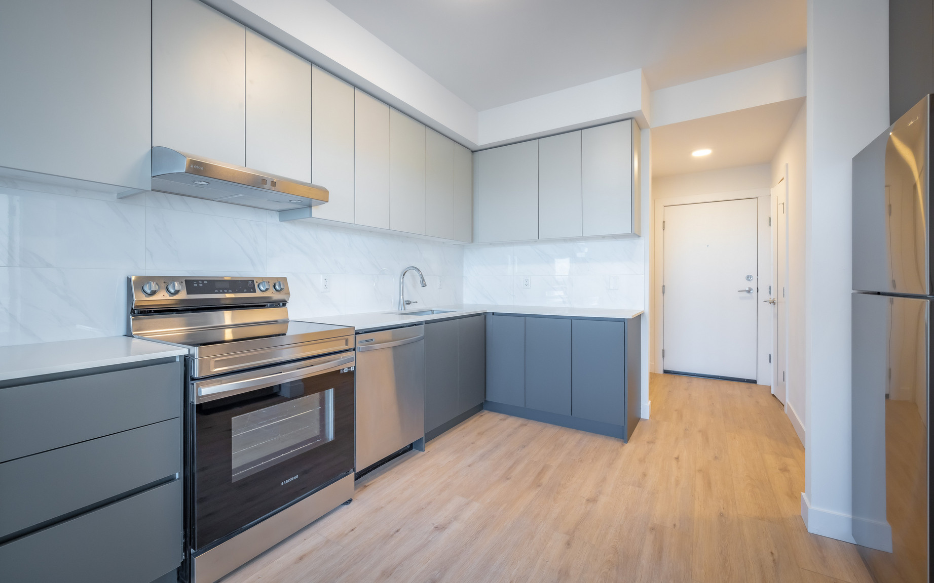 Axir North Vancouver Apartments - Photo 9