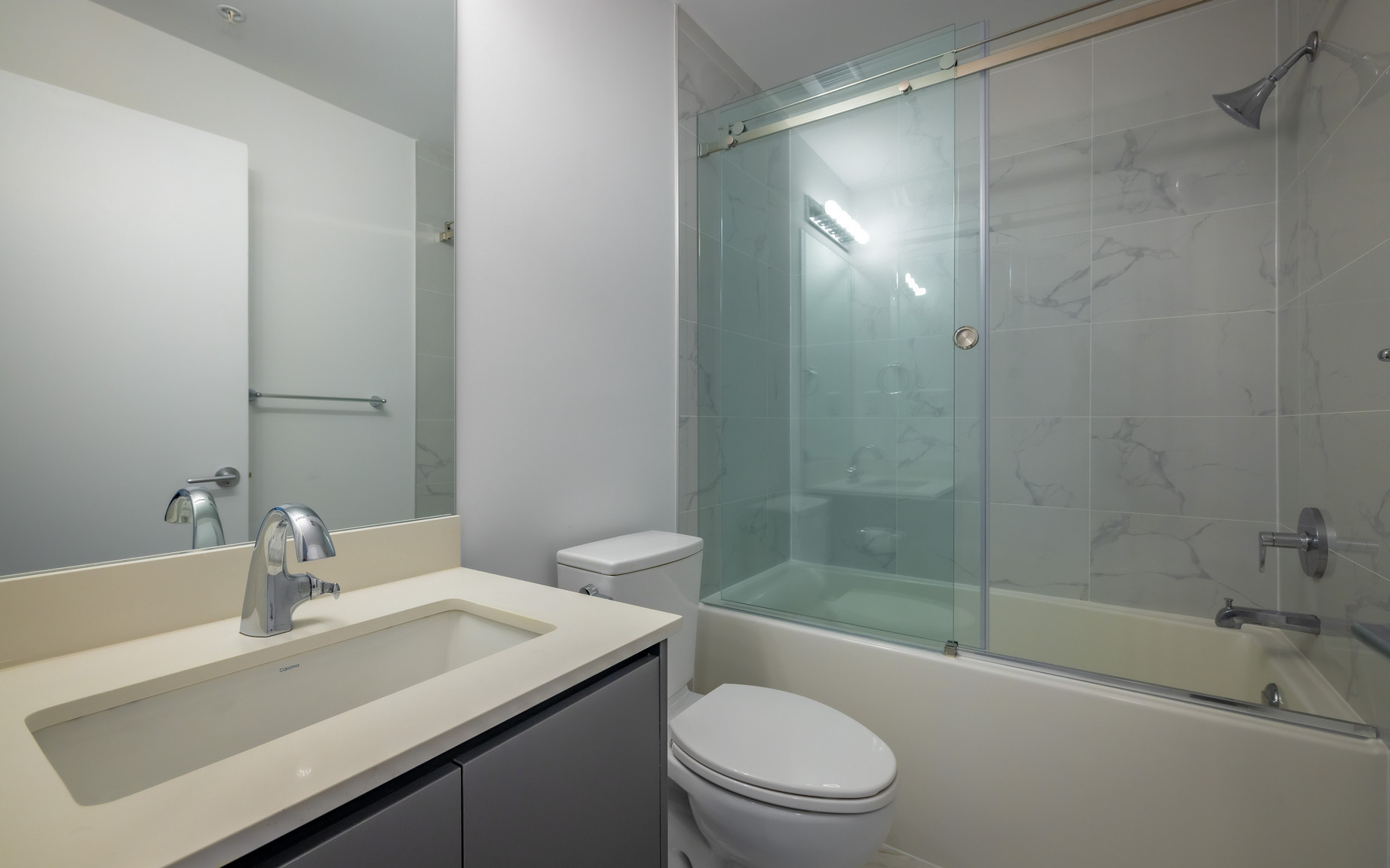 Axir North Vancouver Apartments - Photo 7