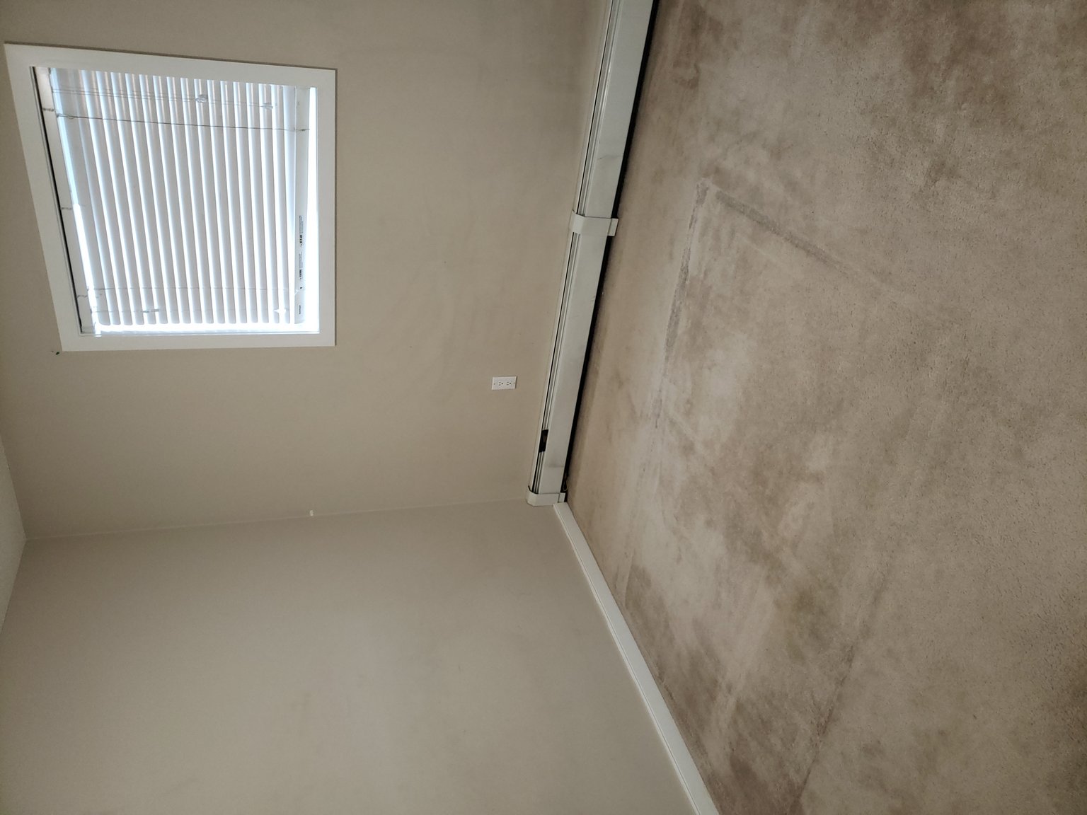 311 392 Silverberry Road - Photo 18