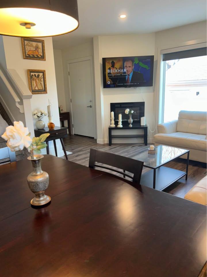 11439 - Main Floor - Photo 15