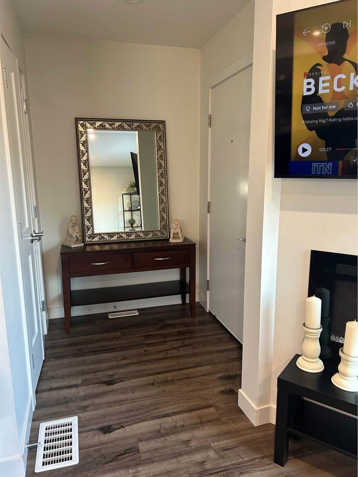 11439 - Main Floor - Photo 13