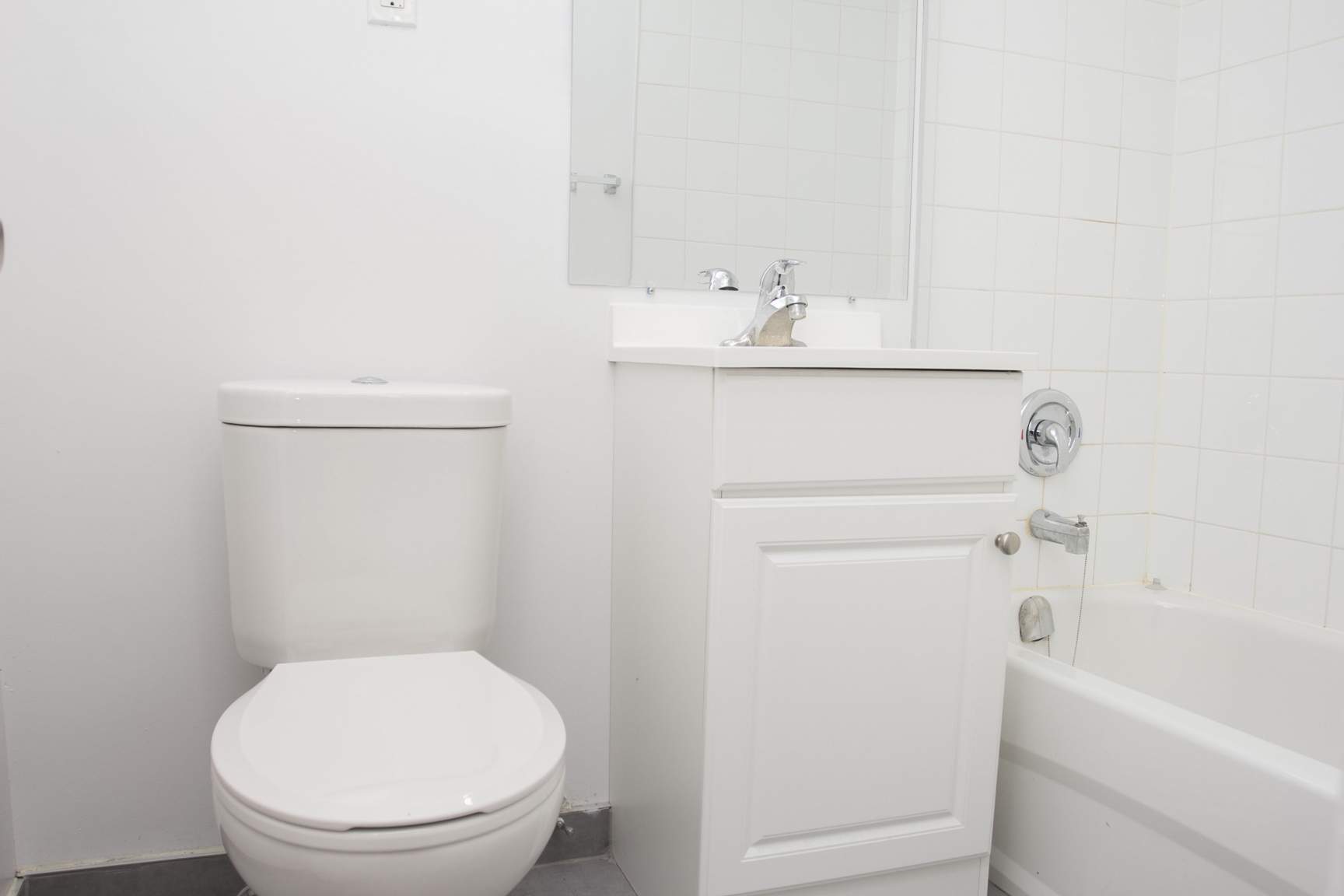 1631 Victoria Park Apartments - Photo 7
