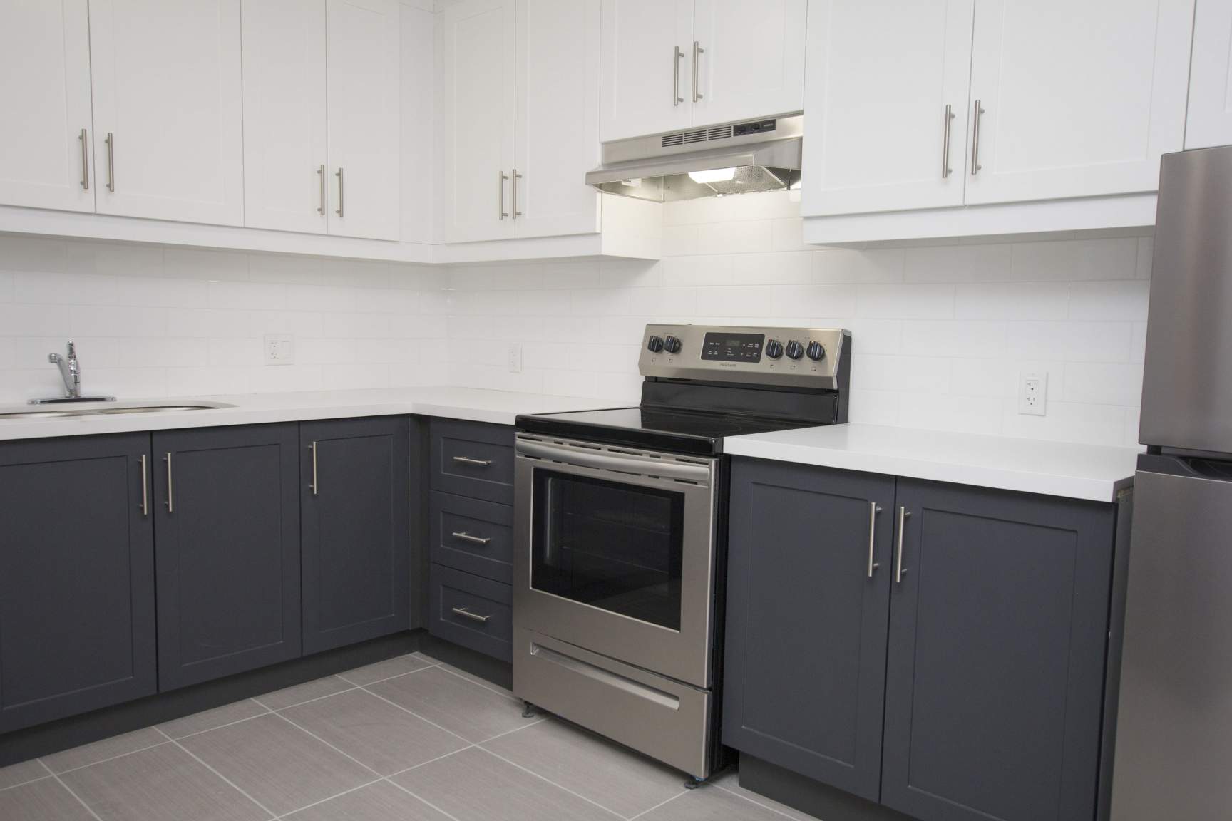  Antrim Apartments - Photo 2