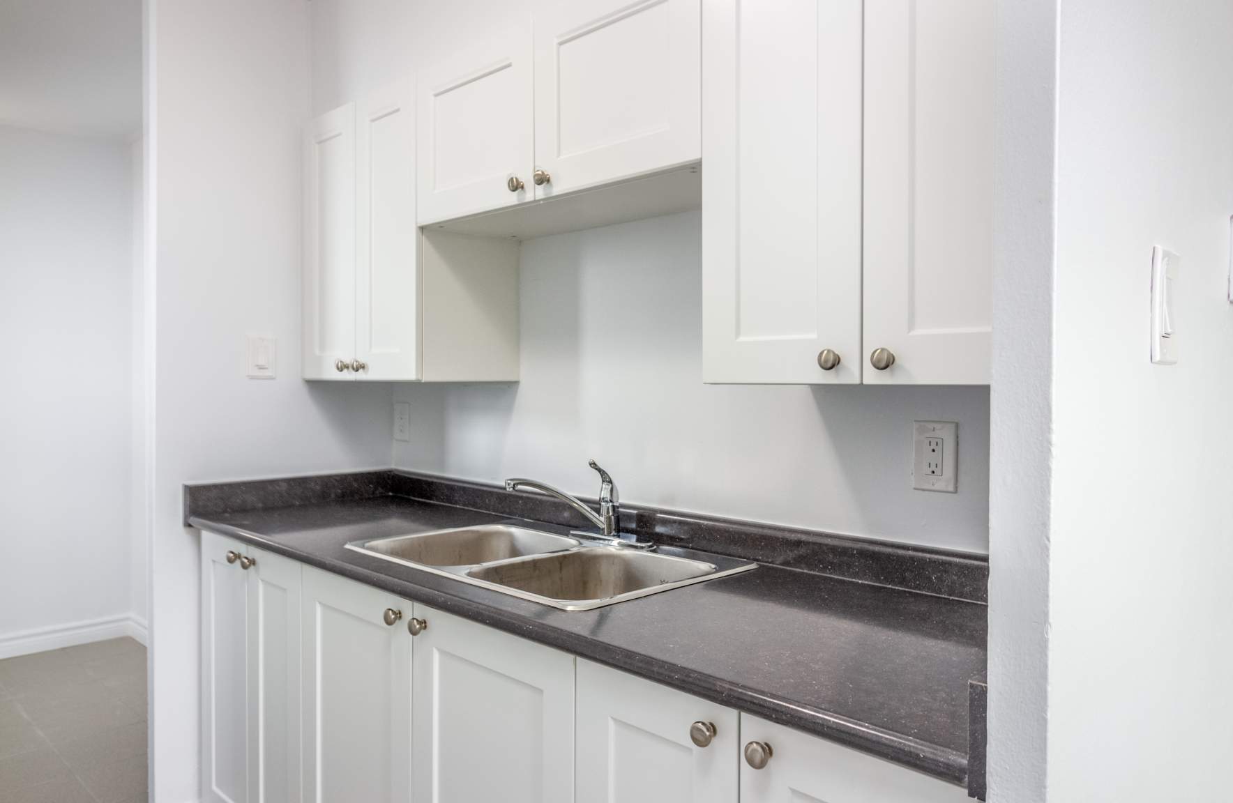Westdale Apartments - Photo 5