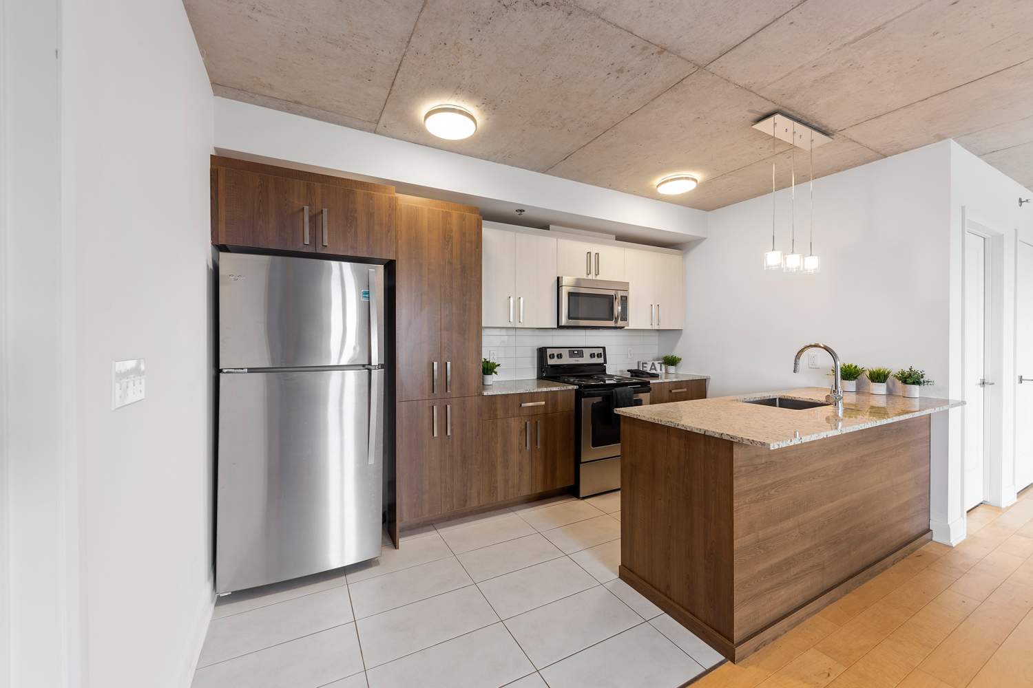 3280 Cavendish - Photo 2