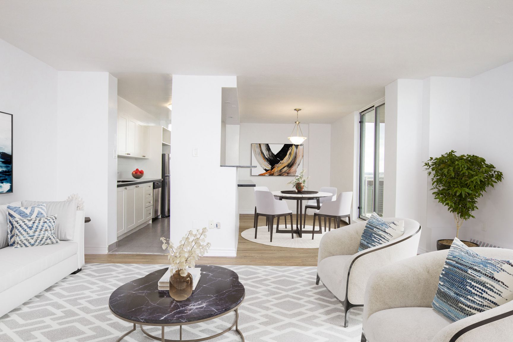 Dufresne Court Apartments - Photo 2