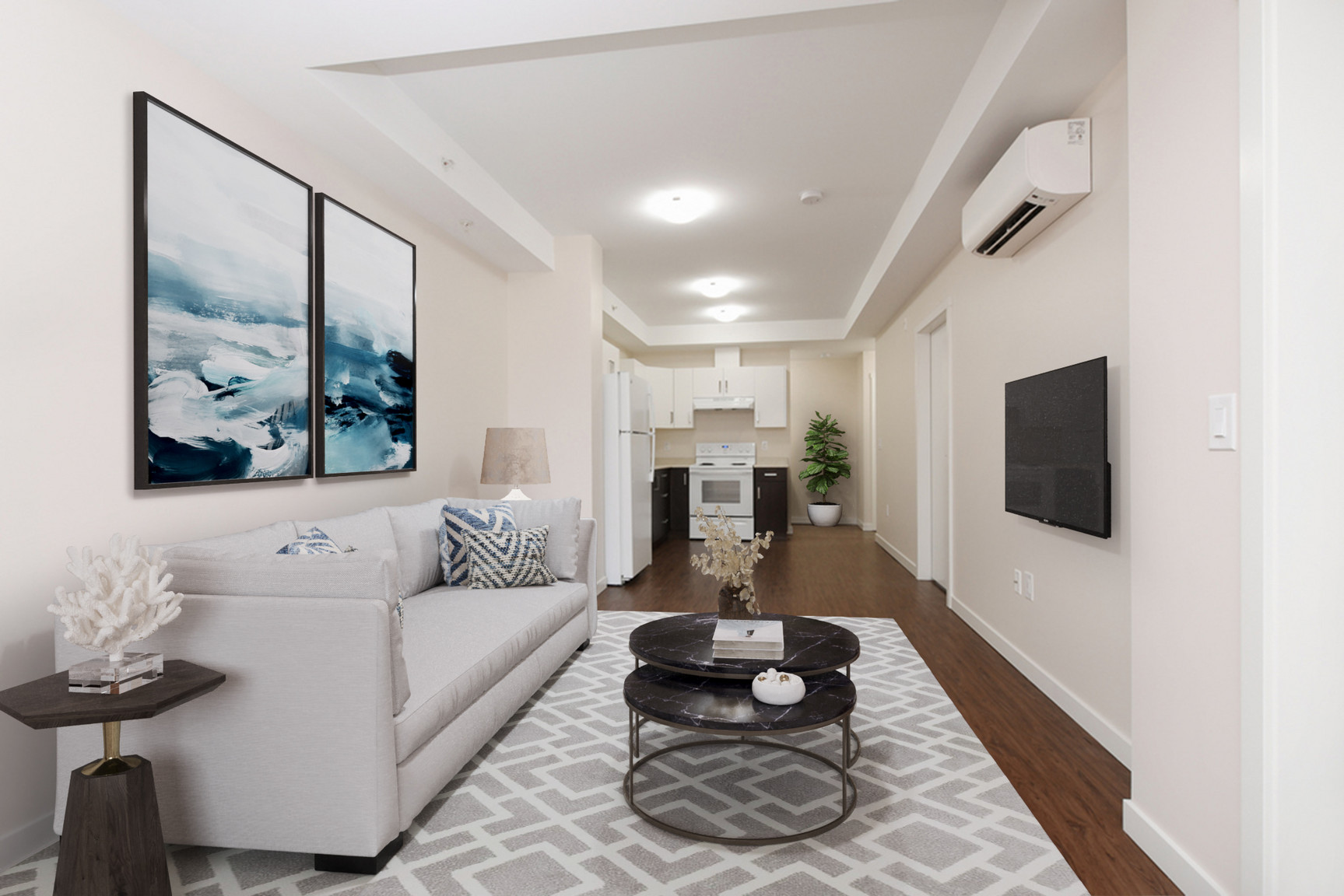 Hockley Apartments - Photo 2