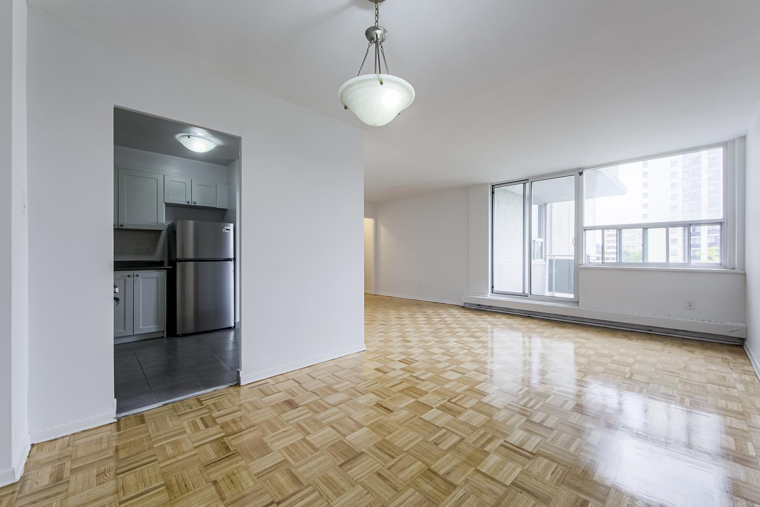 Dufresne Court Apartments - Photo 6