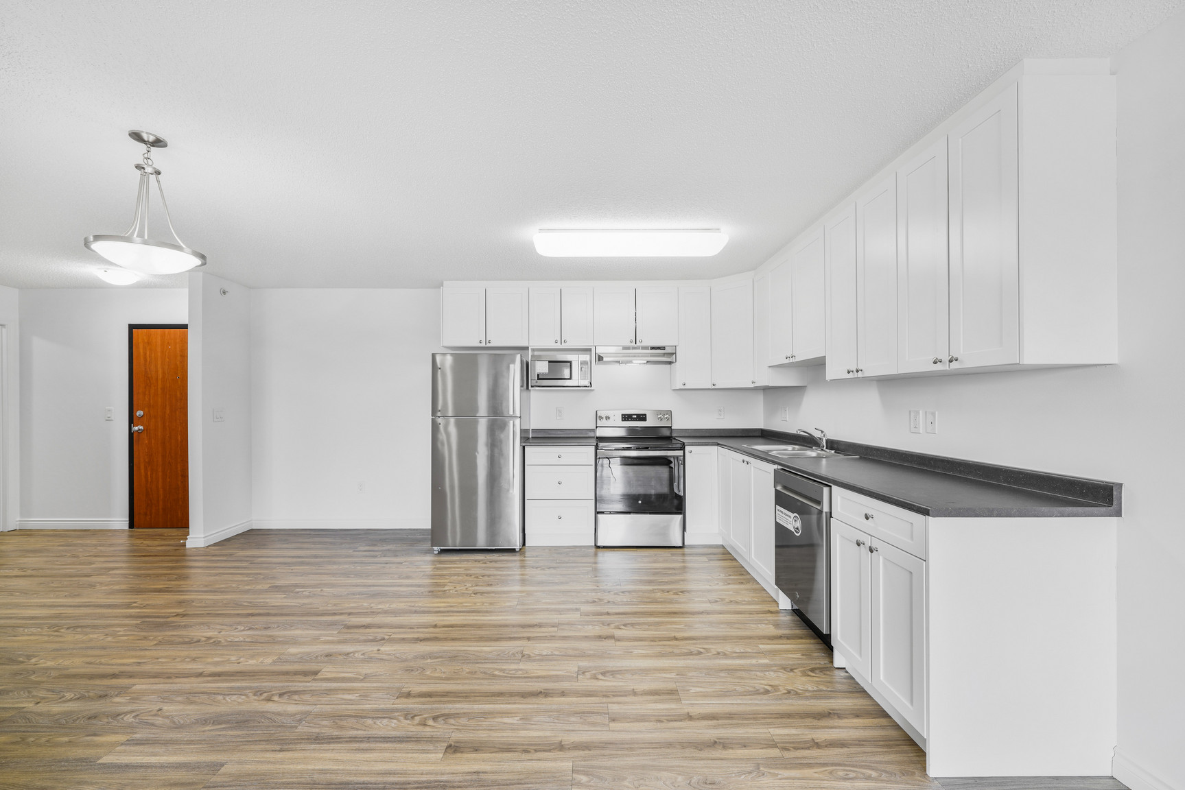 Windermere Village Apartments  - Photo 2