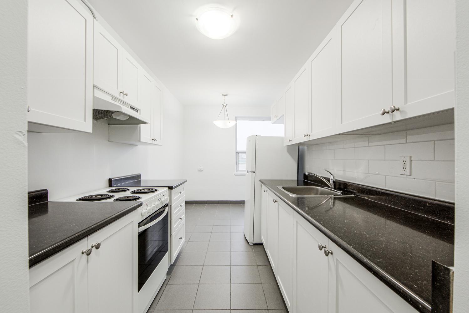 Rannock & Pharmacy Apartments - Photo 2