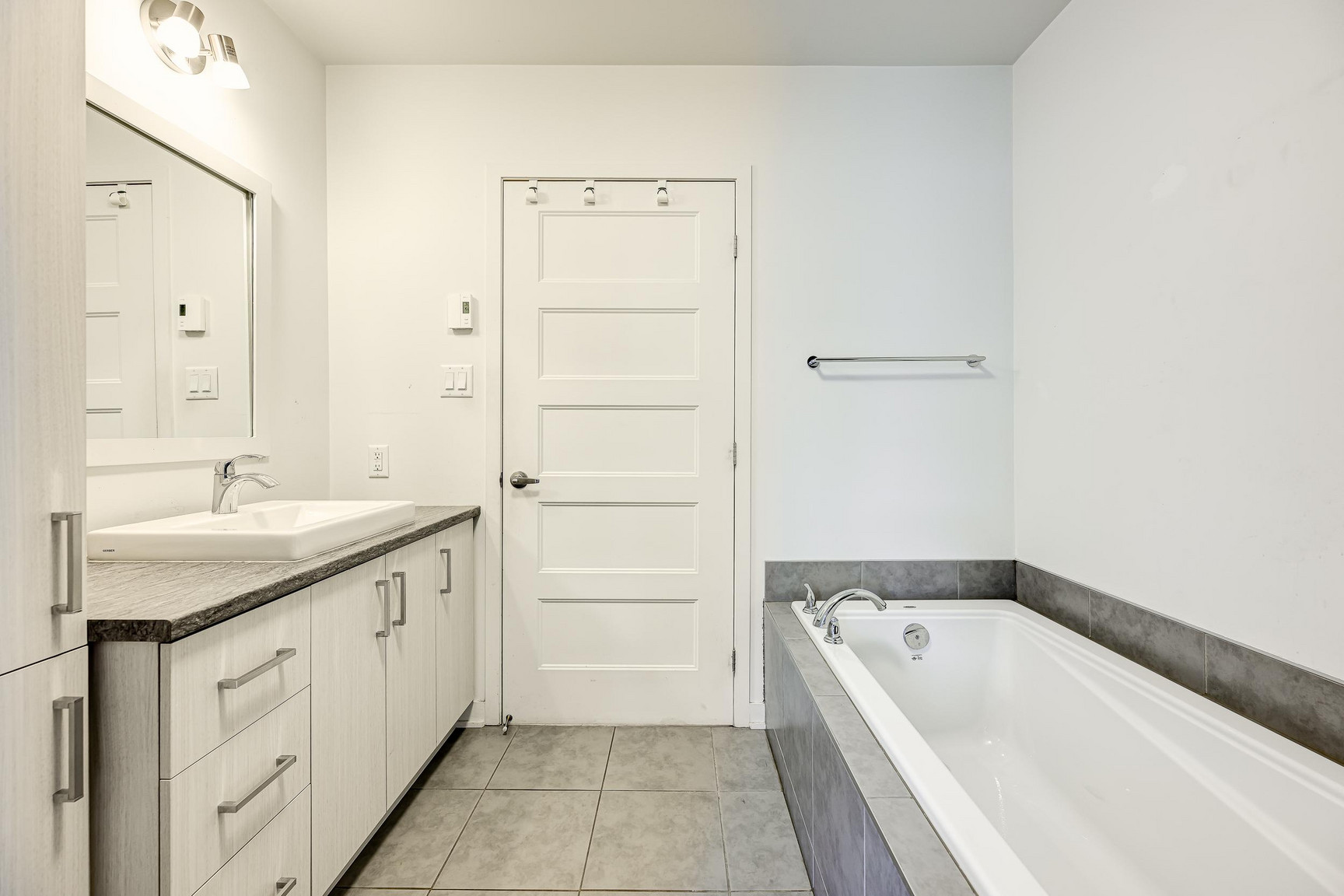 301 Place Claude-Dagenais - Photo 10