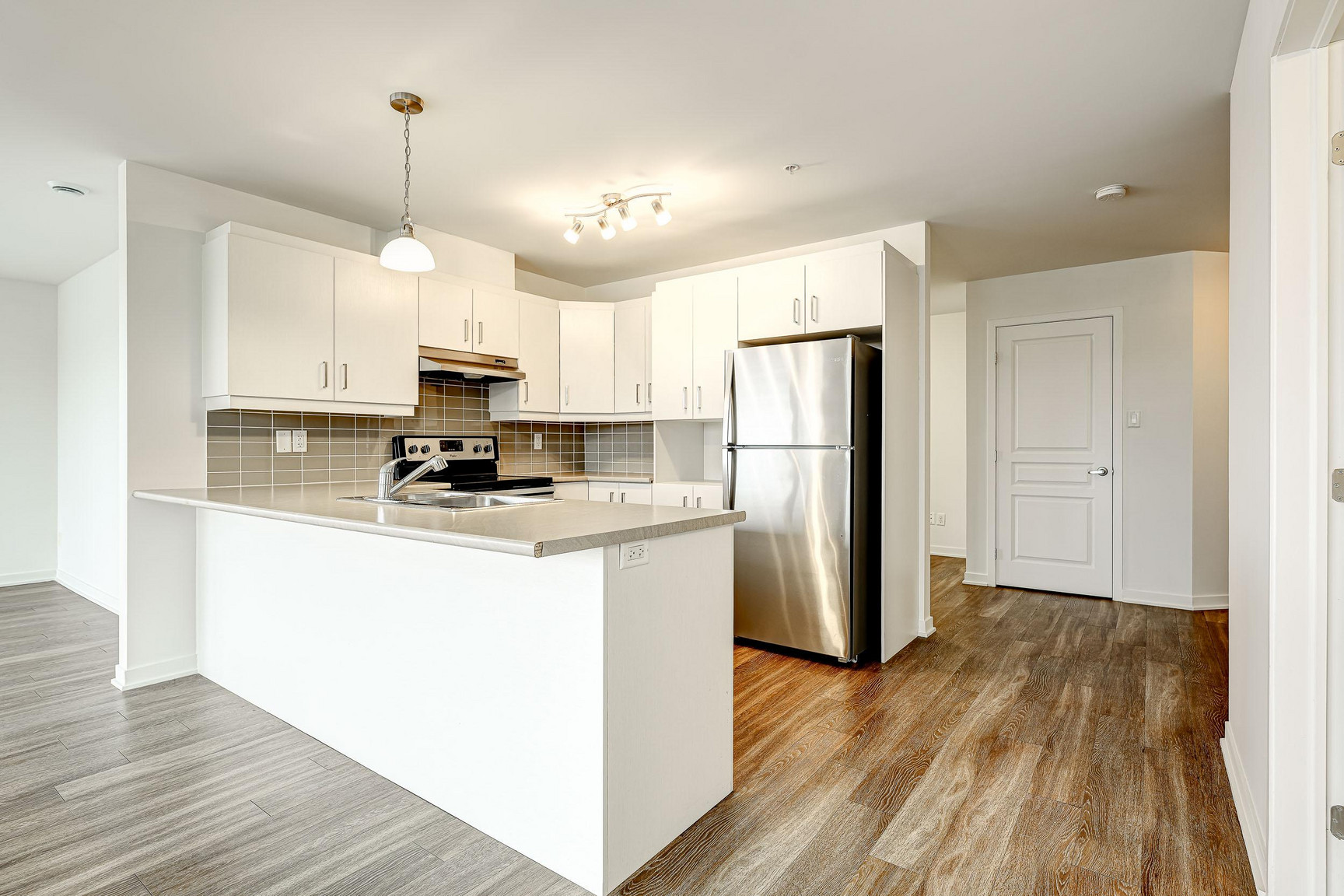 301 Place Claude-Dagenais - Photo 5